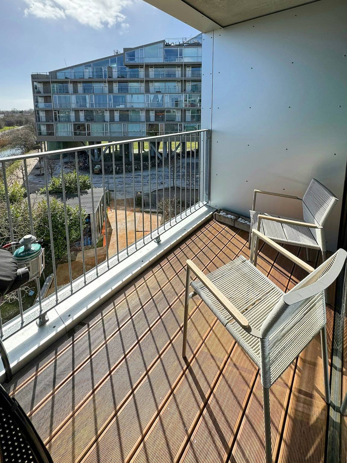 Ganze Wohnung, Ein von Architekten entworfenes Wohnhaus zwischen Stadt und Natur in Amager, Kopenhagen