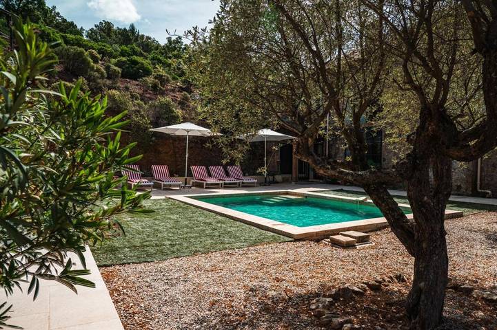 Maison d’hôte pour 4 personnes, avec terrasse ainsi que piscine et jardin à Sainte-Maxime