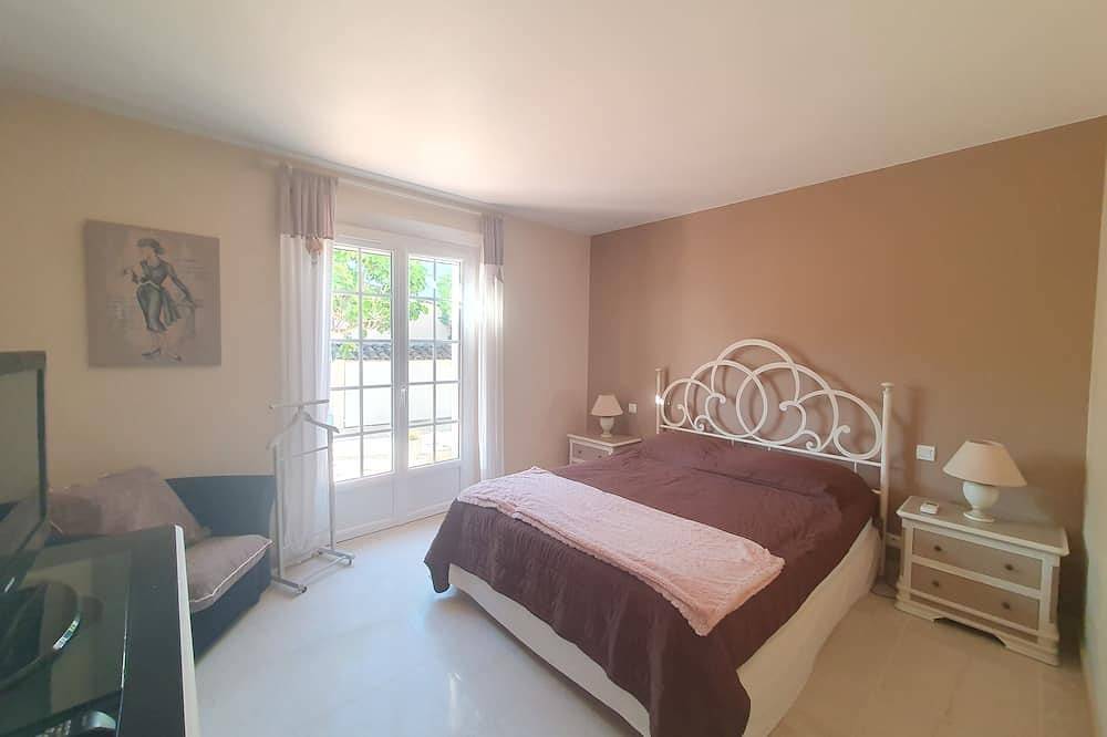Villa B.Real le charme provençal au pied des vignes in Puget-sur-Argens, Côte méditerranéenne (France)