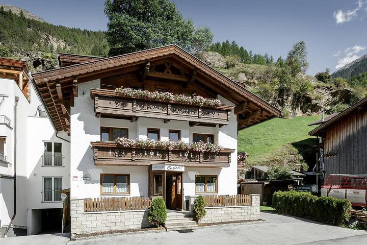 Chambre d’hôte pour 2 personnes, avec balcon - 1