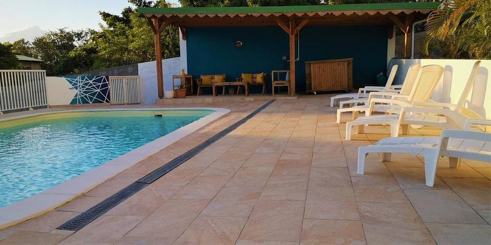 Parc de vacances pour 4 personnes, avec piscine et balcon dans Plage de Ferry - 4