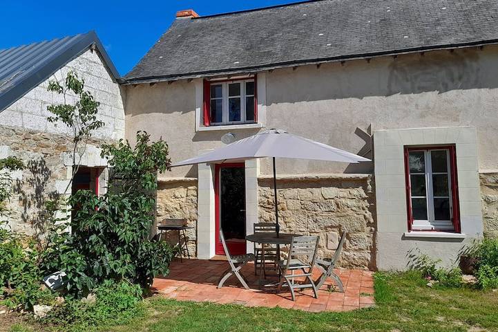 Gîte pour 4 personnes, avec jardin et piscine
