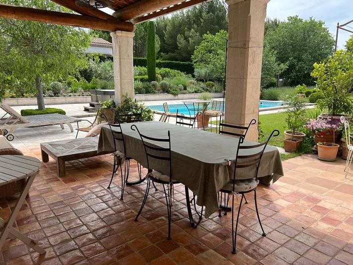 Gîte pour 2 personnes, avec terrasse et jacuzzi ainsi que piscine et jardin à Saint-Rémy-de-Provence - 4