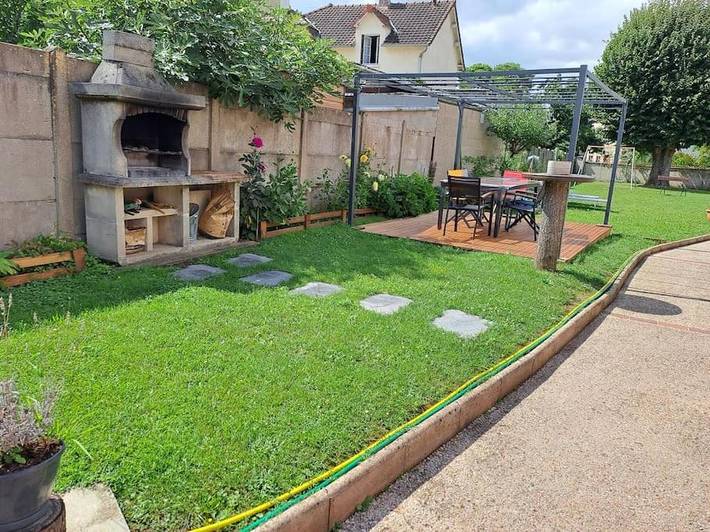 Location de vacances pour 4 personnes, avec Terrasse et Jardin à Villeneuve-sur-Yonne - 3
