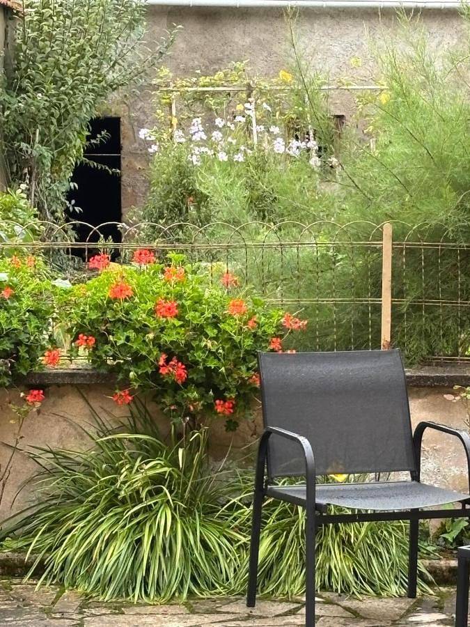 Location de vacances pour 8 personnes, avec jardin à Arnay-le-Duc - 2