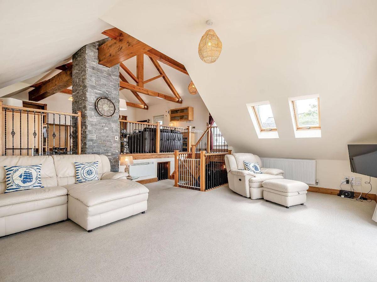 Four-Bedroom Holiday Home in Portpatrick, Dumfries and Galloway