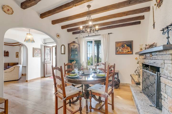 Casa Naima: Family House | Terrace & Peaceful Location in Vezio, Alto Malcantone