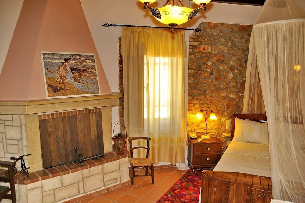 Beautiful Villa located in  traditional part of Piskopiano village/hersonissos in Koutouloufari, Iraklio-Heraklio region