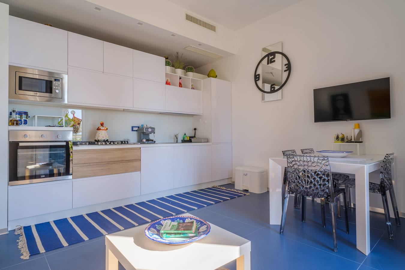 Appartamento intero, Appartamento Soleluna con vista mare, terrazza e Wi-Fi in San Cataldo, Provincia di Lecce