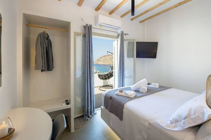 Ganze Wohnung, Droufakos’ Zuhause, luxuriöses Apartment am Meer mit Aussicht in Sifnos