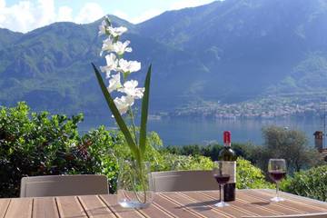 Gîte pour 5 personnes, avec vue ainsi que jardin et vue sur le lac à Oliveto Lario