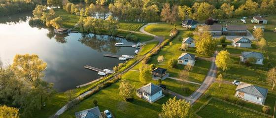 Chalet pour 4 personnes, avec jardin ainsi que vue et vue sur le lac, animaux acceptés dans Haute-Saône