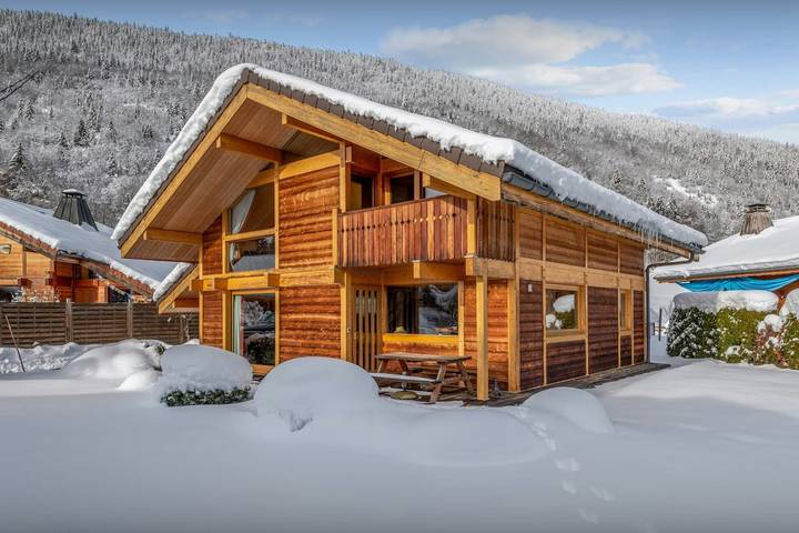 Chalet pour 8 personnes, avec jardin, adapté aux familles à Saint-Jean-de-Sixt - 3