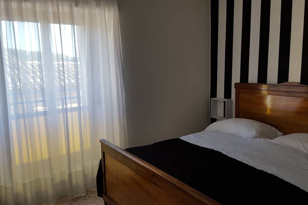 Casa Annunziata Badolato, Dorf, Meer und Olivenernte in Badolato, Catanzaro Provinz