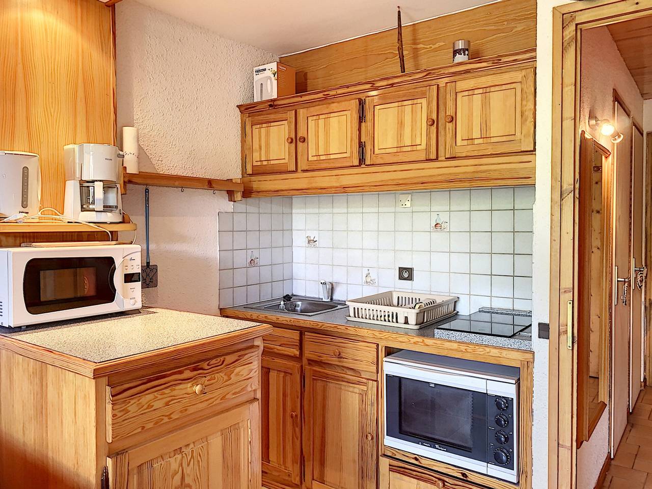 Studio entier, Studio cosy pour 3 avec terrasse, parking et casier à ski à Combloux in Demi-Quartier, Pays du Mont-Blanc