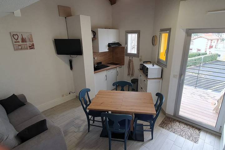 Gîte pour 4 personnes, avec Balcon dans Office de Tourisme de Saint Palais sur Mer