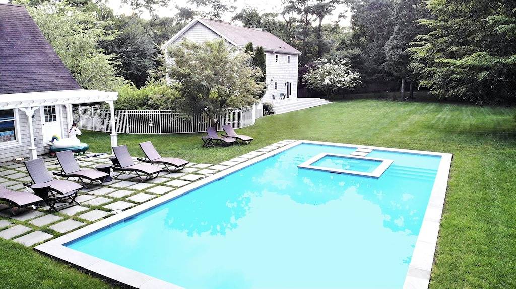 Massives, luxuriöses Strandhaus mit riesigem Garten, Pool und Sonnendeck in East Hampton in East Hampton North, Hamptons