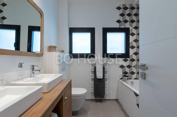 Gîte pour 6 personnes, avec balcon dans Plage de la Bouillabaisse - 2
