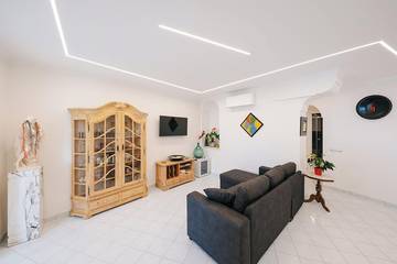 Villa for 4 Guests in Amalfi, Amalfi Coast, Picture 2