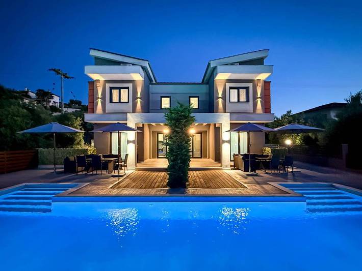 Location de vacances pour 8 personnes, avec piscine ainsi que jardin et vue dans Pefkochori - 2