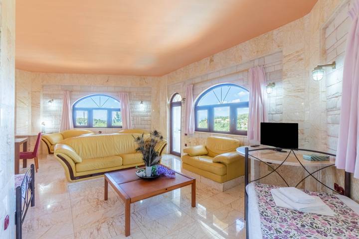 Bungalow für 7 Personen, mit Balkon und Garten in Griechenland - 3