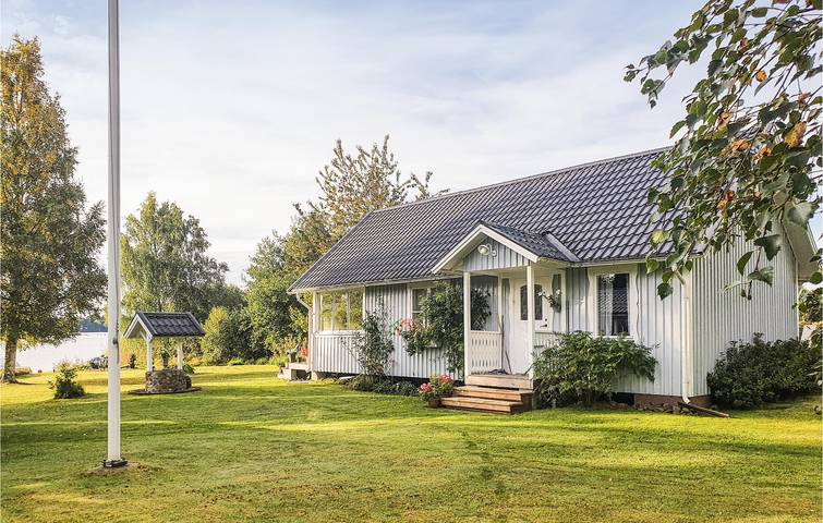 Ferienhaus für 6 Personen, mit Terrasse und Garten sowie Ausblick und Seeblick in Herrljunga