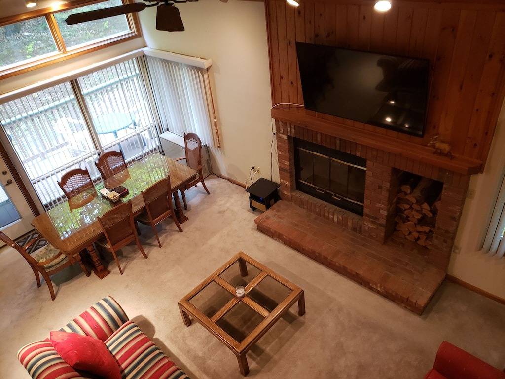 Luxury resort 3-bed 3-bath townhouse sleeps 8 in Woodstock (NH), Franconia Notch