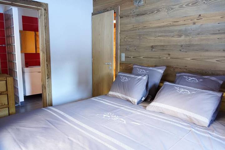 Chalet für 4 Personen, mit Garten und Balkon in der Schweiz - 2