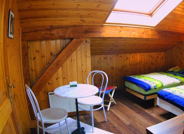 Musy Eliane et Pierre - Petite chambre 2 lits in Sainte-Croix, Nord Vaudois