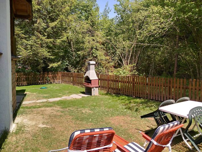 Freistehendes Haus mit privatem Garten in Pur (Ledro), Ledro