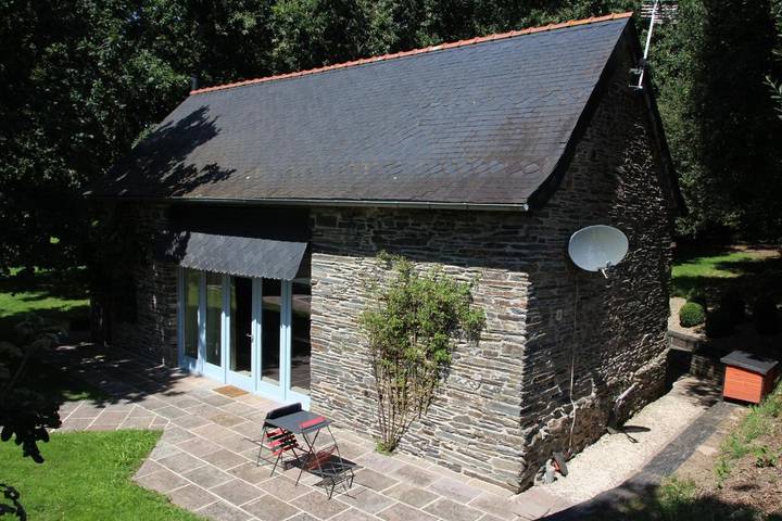 Location de vacances pour 2 personnes, avec jardin et jacuzzi à Laniscat - 2