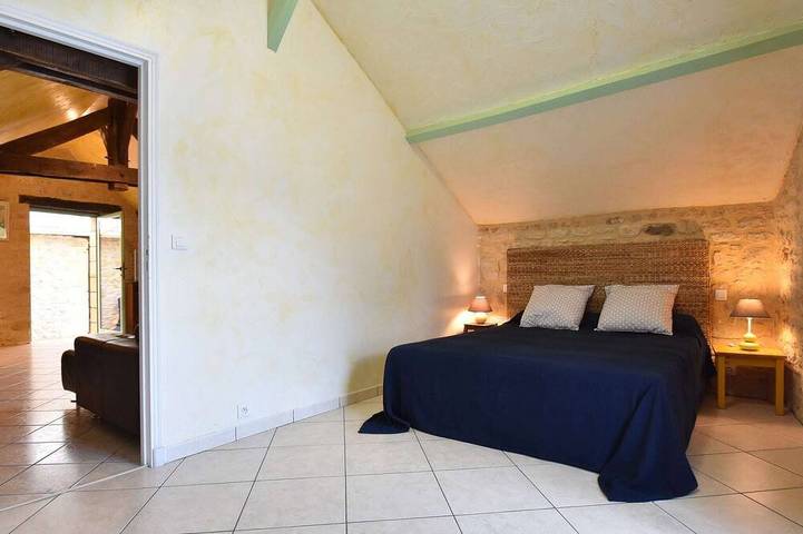 Location de vacances pour 6 personnes, avec terrasse ainsi que piscine et jardin à Saint-Vincent-le-Paluel - 4