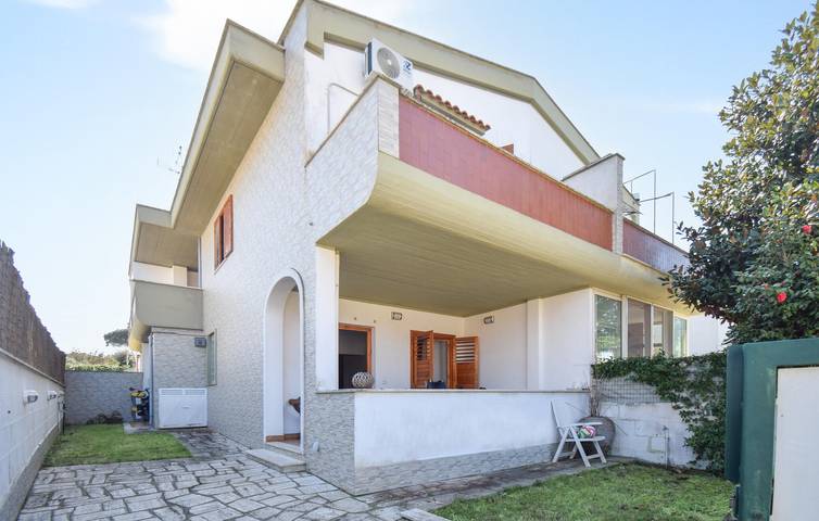 Holiday home for 7 people, with terrace and garden - 1