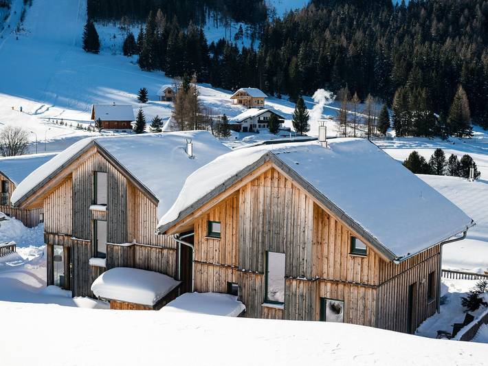 Chalet für 8 Personen, mit Balkon und Balkon/Terrasse sowie Whirlpool und Terrasse in Hohentauern