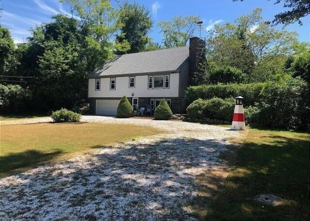 Waterfront Charm Bordered by Seymour Pond -Ccr Trail- Long Pond in Harwich, Cape Cod