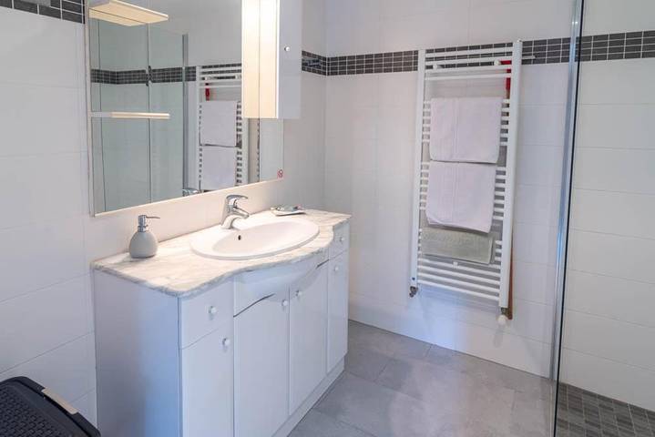 Location de vacances pour 2 personnes, avec jardin à Ambilly - 2