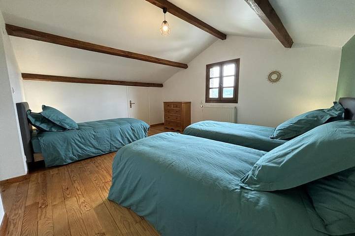 Gîte pour 8 personnes, avec jacuzzi et jardin à La Chabanne - 3