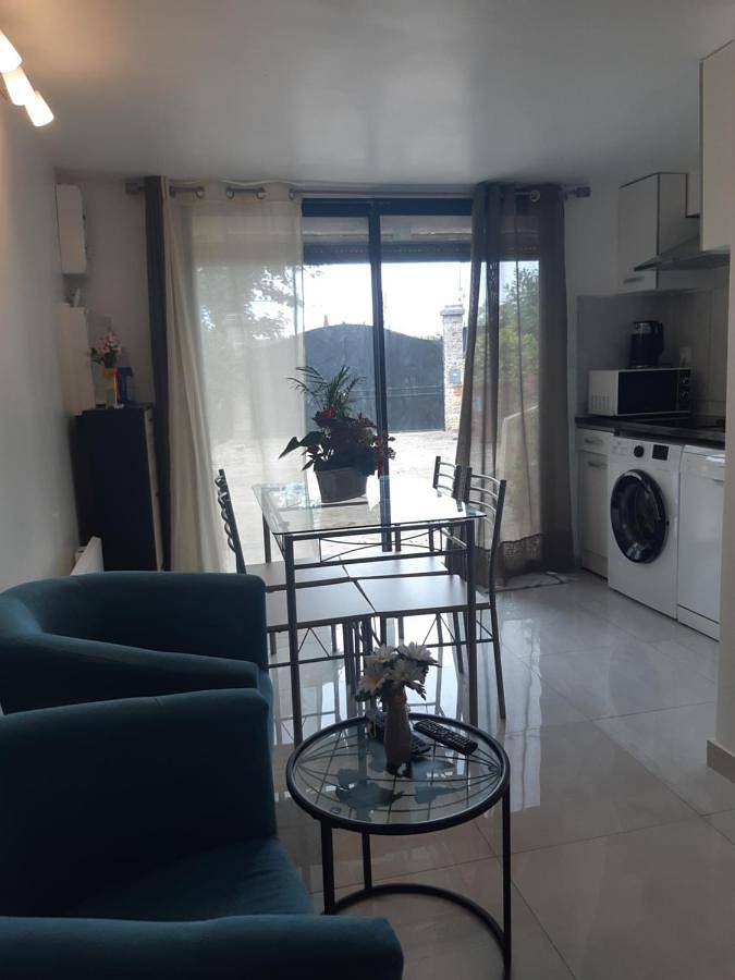 Gîte pour 4 personnes, avec terrasse ainsi que vue et jardin à Montgeron - 3