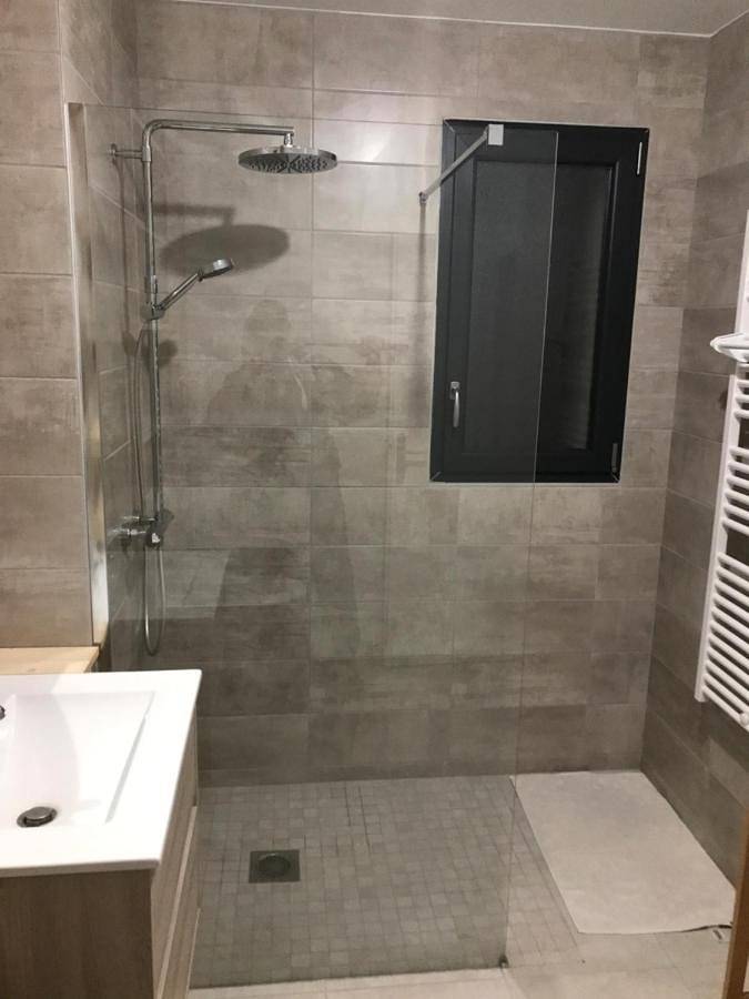 Gîte pour 4 personnes, avec terrasse et vue à Trespoux-Rassiels - 3