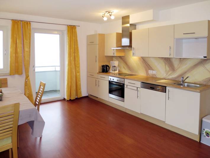 Ferienwohnung für 6 Personen, mit Balkon und Terrasse sowie Garten in Hainzenberg - 4