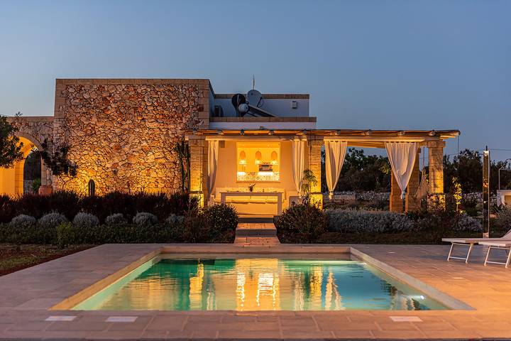 Villa per 4 persone, con Balcone/Terrazza e Terrazza nonché Panorama in Puglia