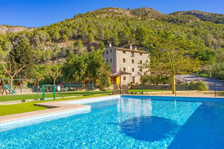 Casa rural para 6 personas, con jardín además de vistas y piscina, Se admiten mascotas - 1