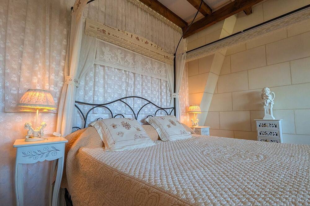 Maison d'hôtes de charme du Xixe, proche Château de Valençay et Zoo de Beauval in Valençay, Vallée de la Loire