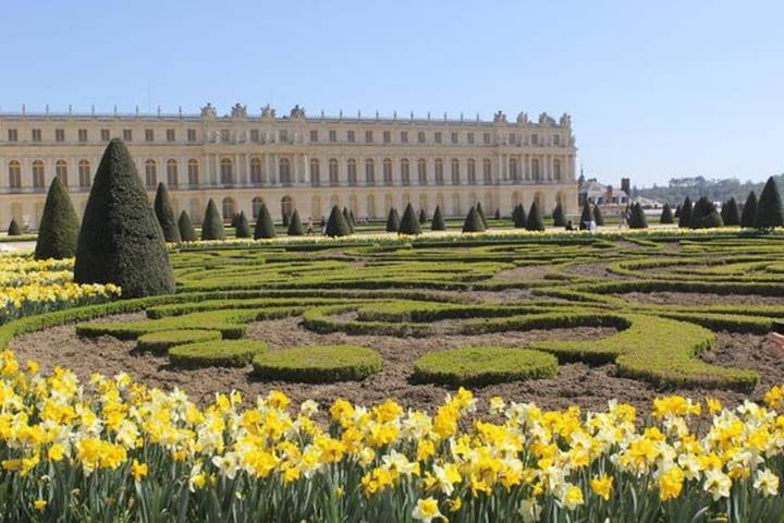 Location de vacances pour 8 personnes, avec jardin et piscine à Vernouillet - 2