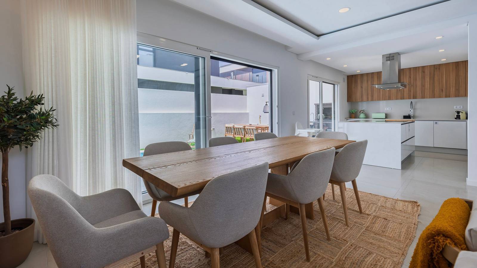 Ferienhaus für 8 Personen mit Garten in Aroeira, Charneca de Caparica e Sobreda