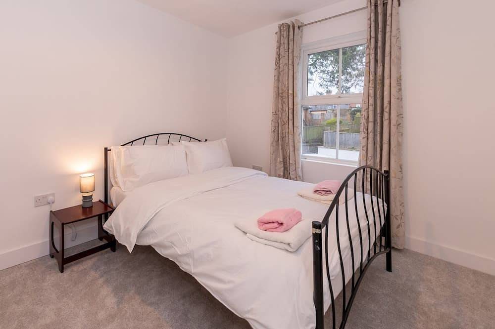Pass the Keys | Charming Modern Home in Central Wokingham in Wokingham, Berkshire