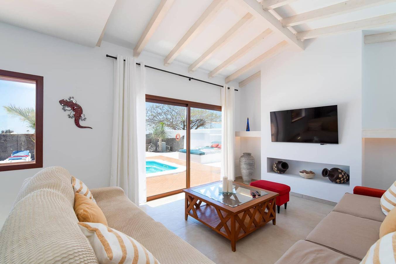 Villa Leon by Villa Plus in Playa Blanca, Yaiza