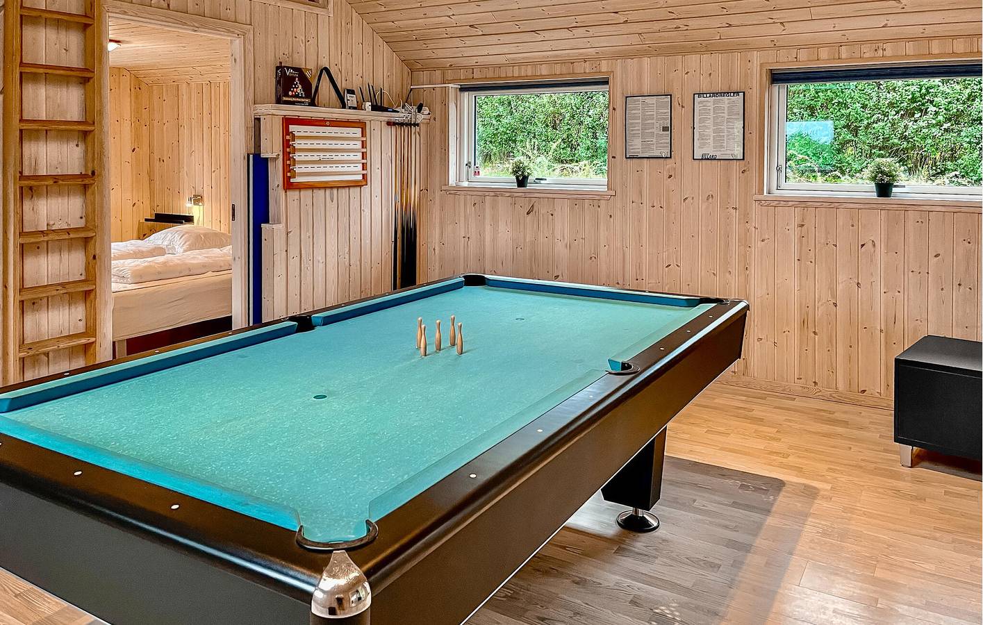 Feriehus for 8 personer med terrasse in Følle Strand, Djursland
