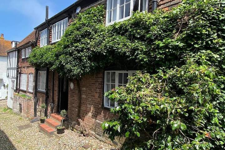 Cottage for 6 people, with Terrace in Rye