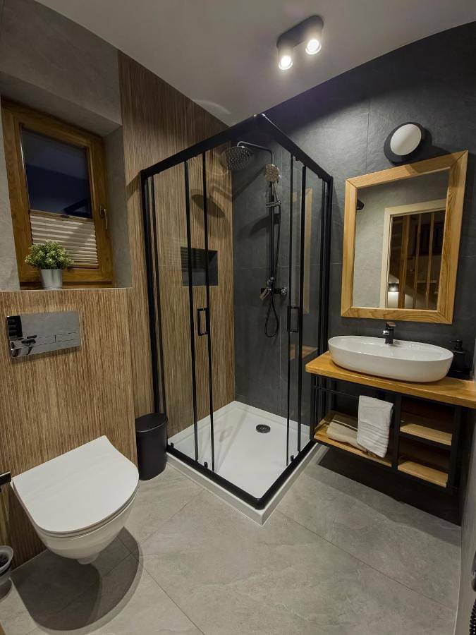 Location de vacances pour 8 personnes, avec vue ainsi que piscine et jardin à Poronin - 4